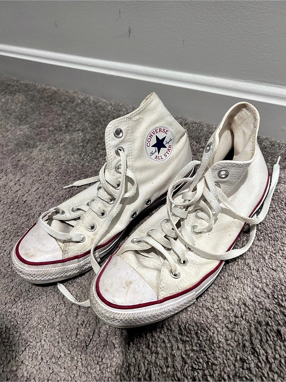 Converse Chuck Taylor All Star High Top Sneakers White size 7 men, 9 women
